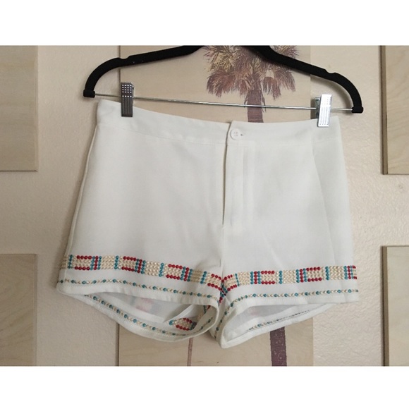 Helki Embroidered Shorts (White/Multi) - Picture 8 of 9